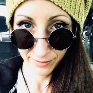 Meet your Posher, Janelle0033